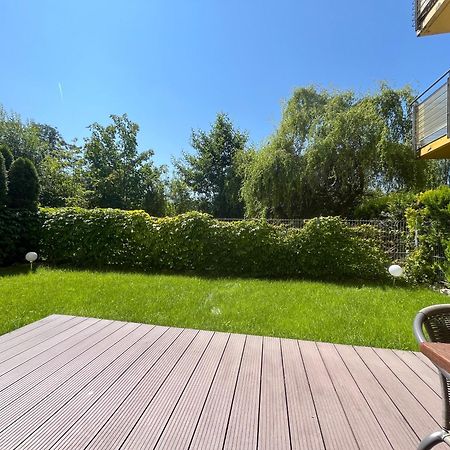 Apartament Z Garazem I Ogrodem 코워브제크 외부 사진