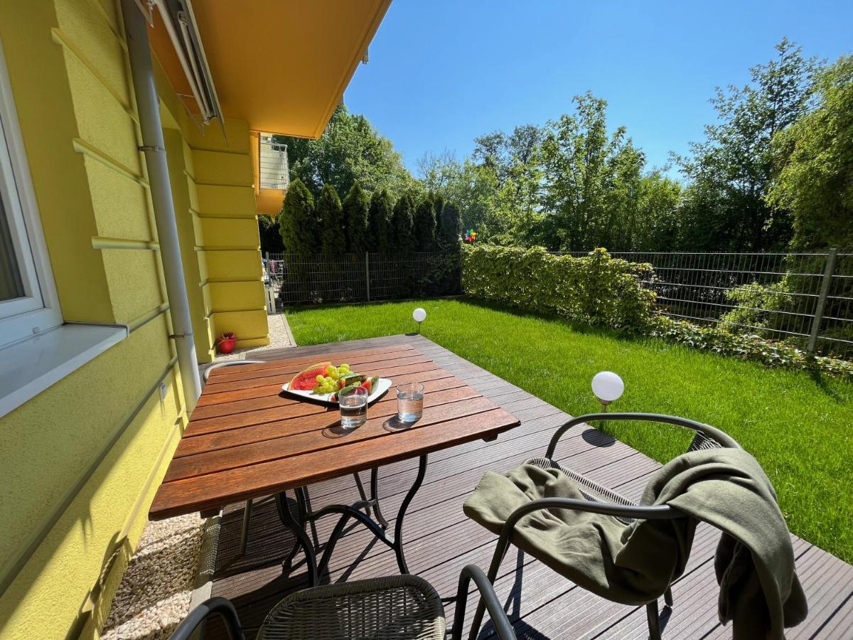 Apartament Z Garazem I Ogrodem 코워브제크 외부 사진